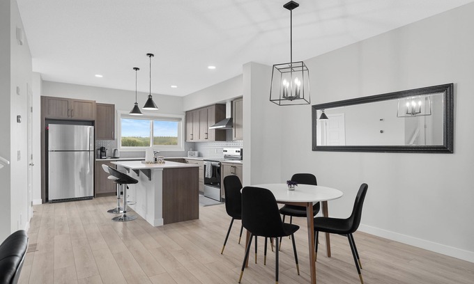 Southeast Calgary House | “Cozy & Inviting Calgary Home Perfect for Holidays & Gatherings