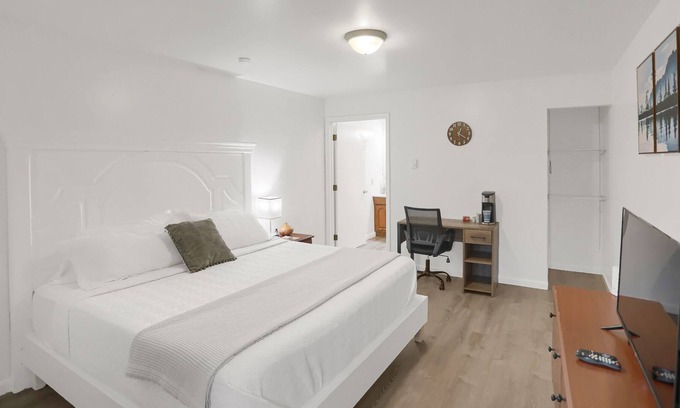 Halifax House | Cozy King Suite in Halifax PA - Pet Friendly