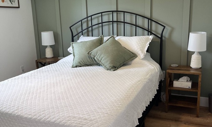 Vernon Bridge Apartment | Cozy Kinross Suite located just 20 minutes from the Wood Islands Ferry Terminal
