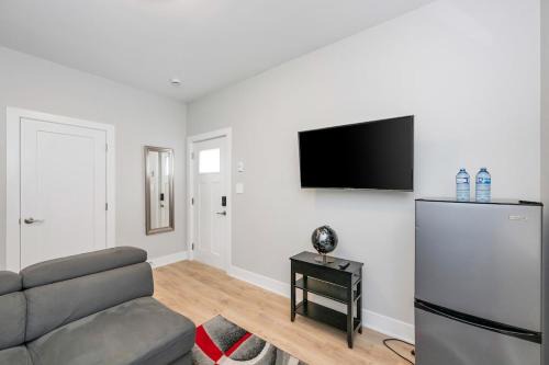 Langford Apartment | Cozy Langford suite