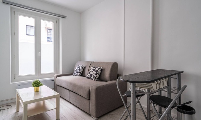 Epinettes Apartment | cozy little studio will make for a perfect choice