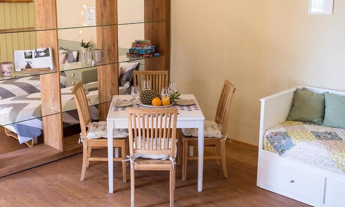 Viljandi Parish Apartment | Cozy loft with balcony directly by the lake