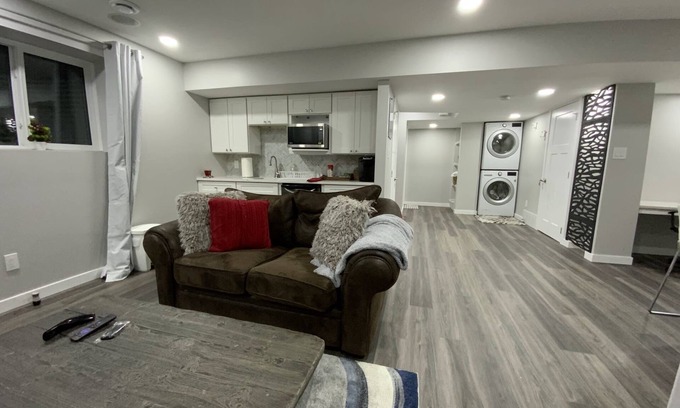 West Edmonton House | Cozy Modern 1 Bedroom Basement Suite with Fireplace, AC, & Seperate Entrance