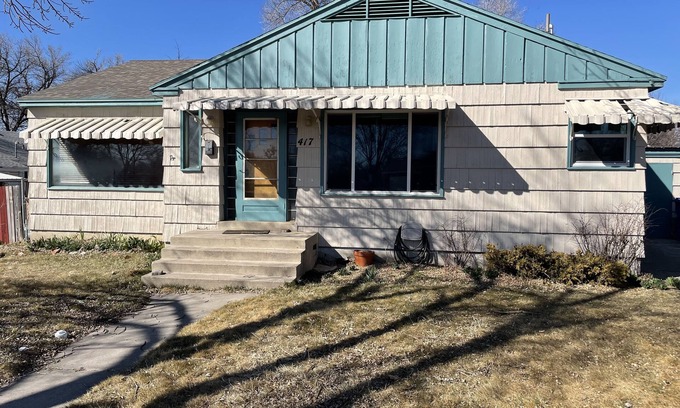 Logan House | Cozy Older Home Close to Campus, Downtown and Outdoor fun. Kid and Pet Friendly!