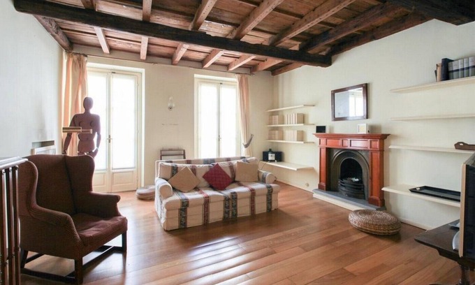 Carrobbio Apartment | Cozy one-bedroom apartment located in the heart of the city of Milan.