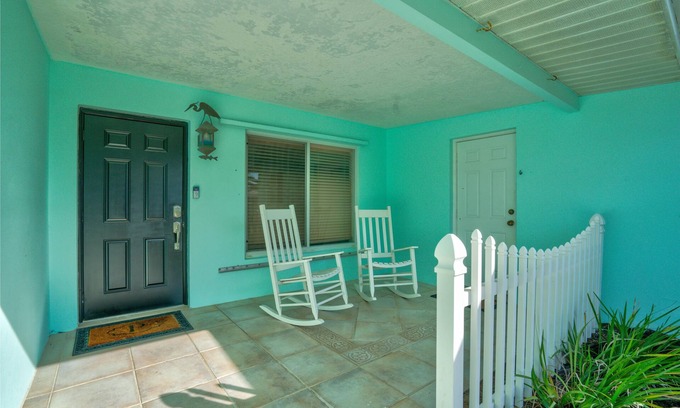 Santa Barbara Estates House | Cozy Paradise by the Ocean. Quick walk to the beach.