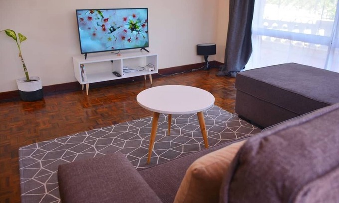 Mombasa Condo | Cozy Poolside 2 bed unit 5 mins walk to the beach