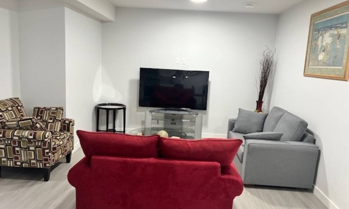 Division No. 11 House | Cozy Private Room in a Modern Legal Suite – Fort Saskatchewan