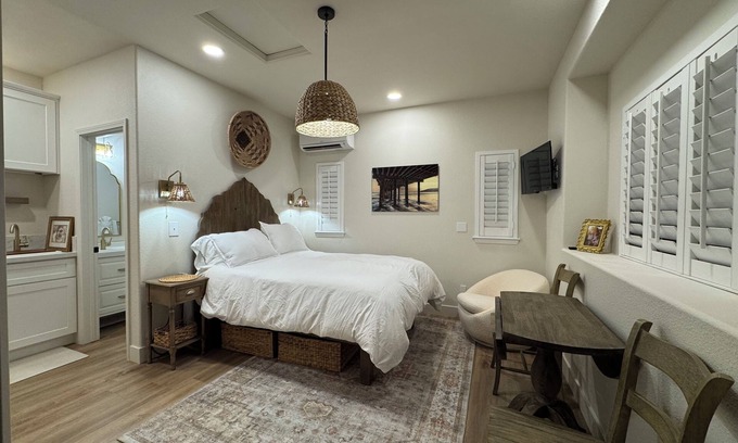 Grover Beach House | Cozy Private Casita in Grover Beach close to beachn