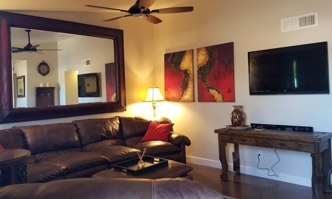 Kyrene-Superstition House | Cozy & Quaint Tempe Townhome!
