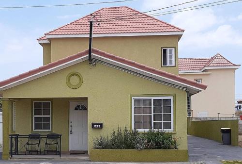 Caribbean Estates Apartment | Cozy Retreat in Gated Portmore Country Club