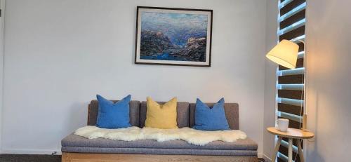 Hamilton Apartment | Cozy Retreat on Serene Street