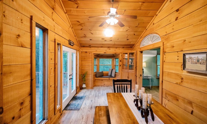 Cisco Cabin | Cozy secluded cabin in Cohutta Wilderness, with hot tub, great hiking trails