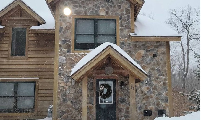 West Dover Ski Chalet | Cozy ski retreat on Mt. Snow!