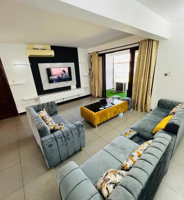 Msasani Apartment | Cozy & Spacious 3BR Near Beach With Pool & Gym