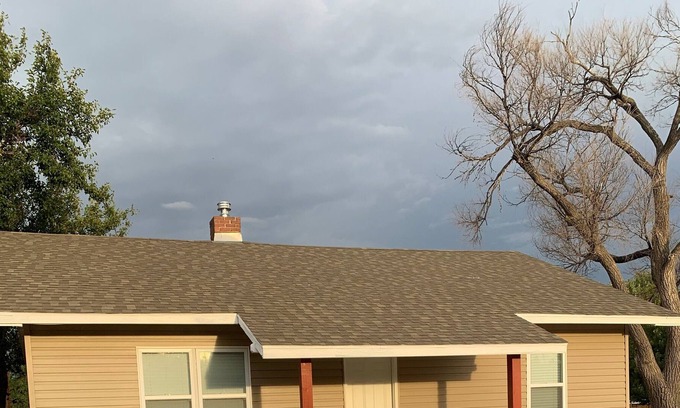 Elkhart House | Cozy stay at newly remodeled Oasis at Point Rock. Pet friendly!