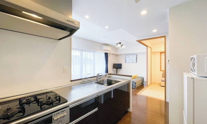 Shinmachi Apartment | Cozy Stay in Naniwa Ward, 9-Min Walk to Namba Station
