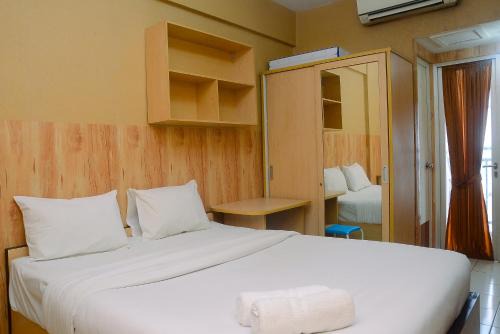 Pondokcina Apartment | Cozy Studio Apartment at Margonda Residence 2 near Universitas Indonesia By Travelio