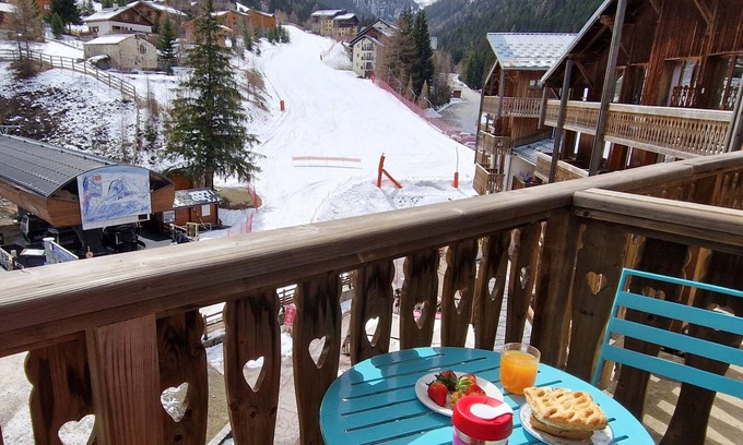 Valfrejus Apartment | Cozy Studio for 4 in Heart of Station, Near Slopes – Modane