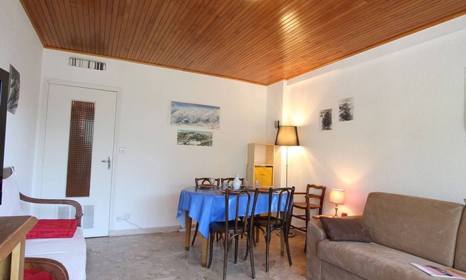 Saint-Chaffrey Apartment | Cozy Studio in Chantemerle - Sleeps 4, Parking, Balcony, 2 Stars
