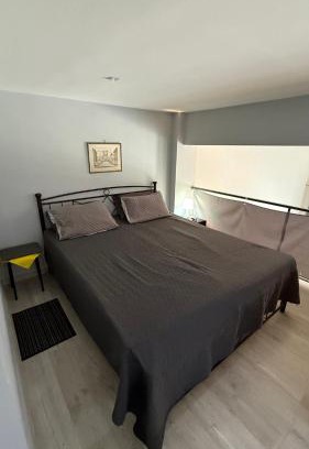 Kiato Apartment | Cozy Studio Loft in Kiato