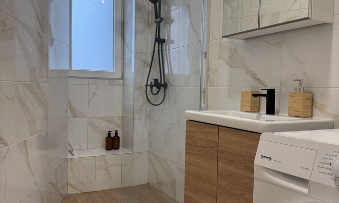 Stari Grad Apartment | Cozy studio with AC and WiFi in charming Beograd