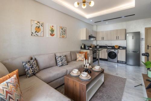 Ain Harrouda Apartment | Cozy studio with great pool views