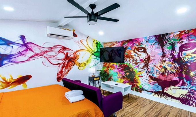 Downtown Phoenix Apartment | Cozy Studio with King Bed DT Phx Unit C