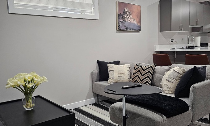 Northwest Edmonton House | Cozy Suite: Private and peaceful 2 bedroom basement suite with keyless entry