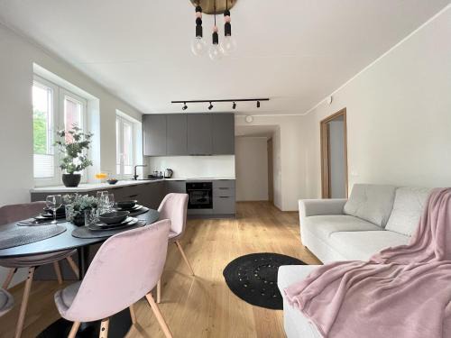 Tartu Apartment | Cozy Tartu Apple Garden with Terrace