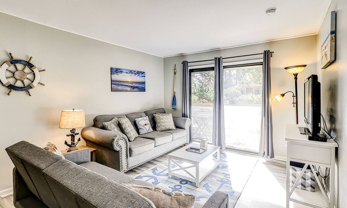 Folly Field Villa | Cozy Third-Floor Condo w/Fast WiFi & Balcony plus Shared Pool, Hot Tub, Tennis