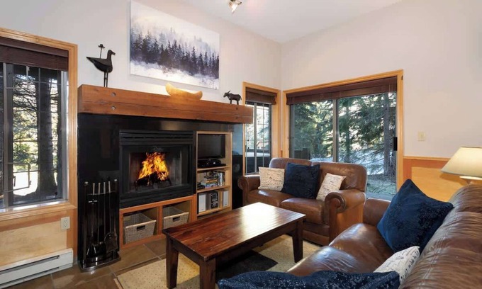 Upper Village House | Cozy Townhome w/Ski-in-Ski-Out, Hot Tub, Parking
