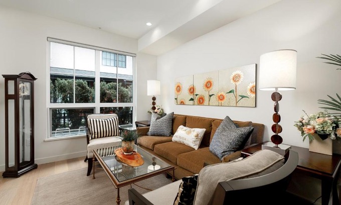 Marpole House | Cozy Townhouse in Marpole Vancouver
