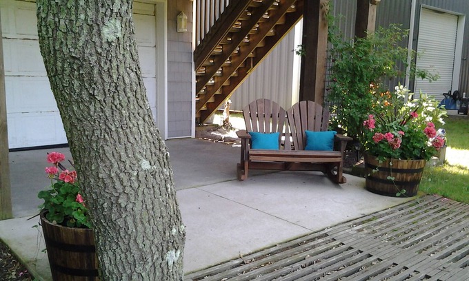 Carova Beach Cottage | Cozy up in this very relaxing efficiency suite surrounded by pristine wildlife.