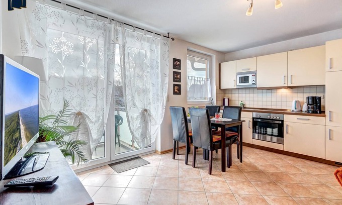 Ueckeritz Apartment | Cozy vacation apartment with balcony near the beach and center