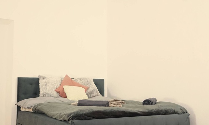 Wieden Apartment | Cozy Vienna Apartment 5 Minutes from Hauptbahnhof