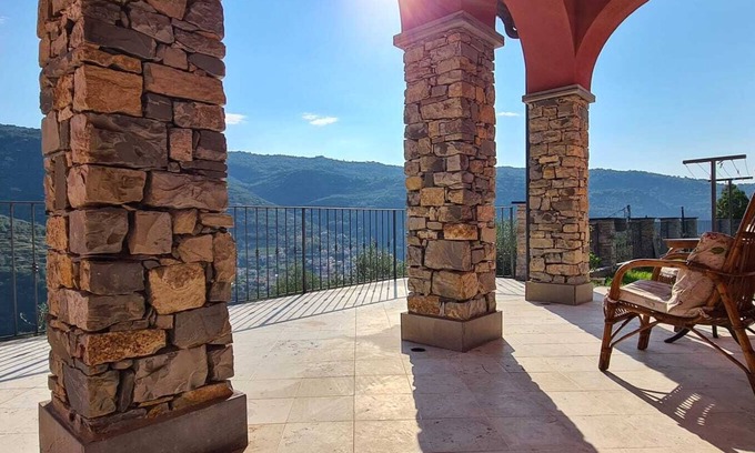 Bestagno Bed & Breakfast | Cozy villa apartment, small pets are welcomed