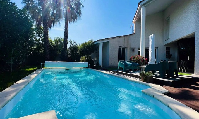 La Grande-Motte Villa | Cozy Villa - Houses & Villas for 8 People
