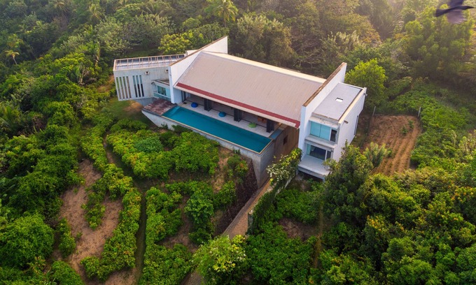 Mirissa Villa | Cozy Villa With Infinity Pool Overlooking the Ocean