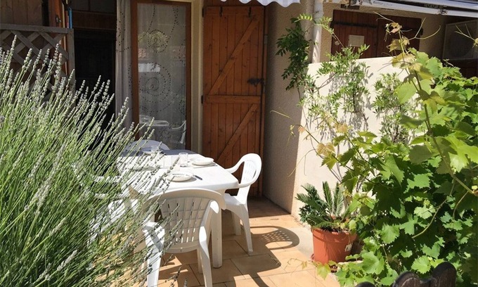 Port Leucate Villa | Cozy Villa with Mezzanine, Terrace, and Private Parking Near Beach and Shops
