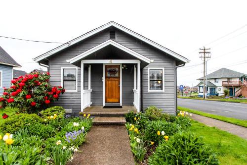 Newport House | Crab Cottage in Nye Beach