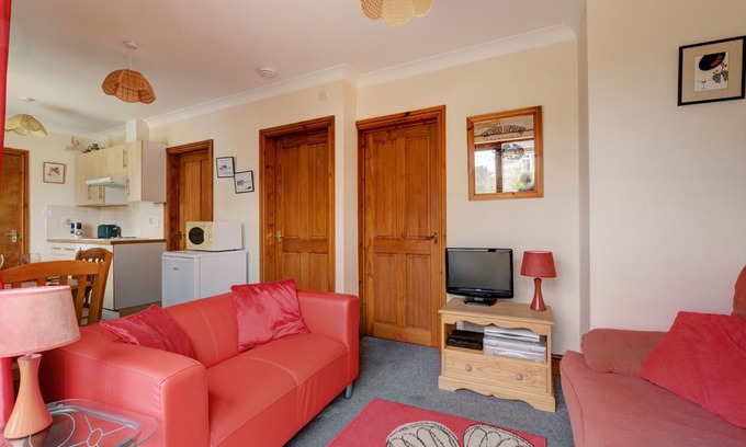 Wiseman's Bridge House | Craig Y Don - Two Bedroom House, Sleeps 4