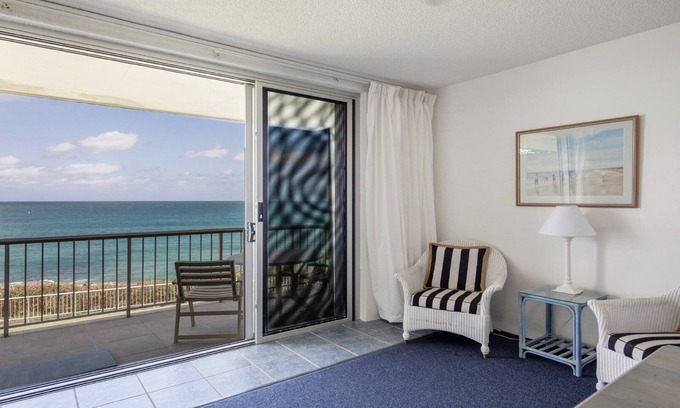 Yamba House | Craigmore on the Beach Unit 11