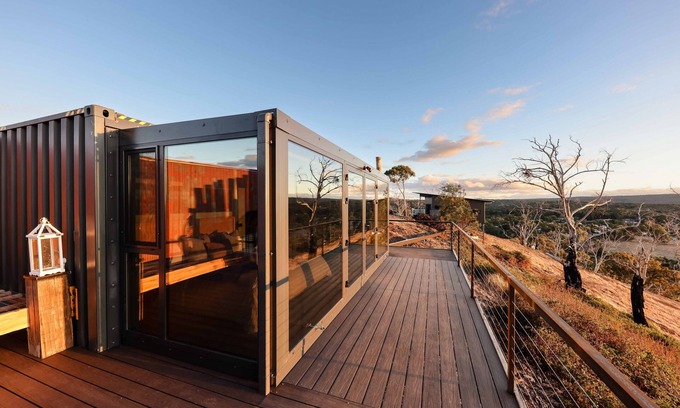 Elevated Plains Cottage | Crazy 20 million year old petrified stone bath from the volcanoes of Indonesia