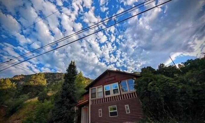Idledale Apartment | Creekside Red Rocks Getaway