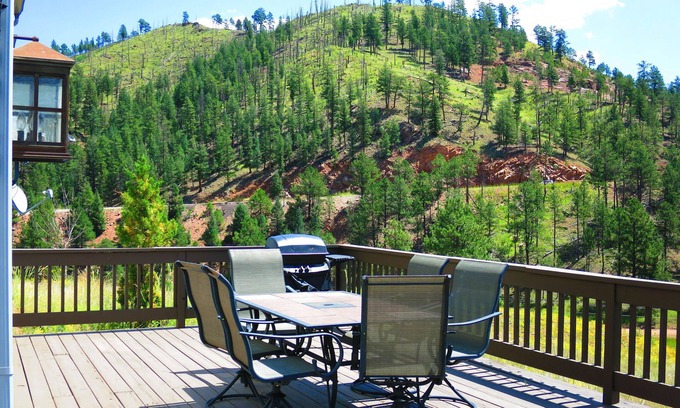 Manitou Springs House | CREEKSIDE RETREAT NEAR WOODLAND PARK, MOUNTAIN VIEWS , PIKE NATIONAL FOREST