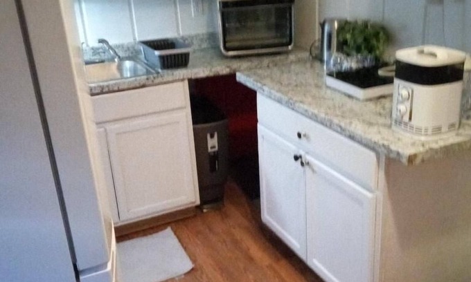 Patton Bed & Breakfast | "Creekside Retreat: Cozy 2-Bedroom Haven with Scenic Views"