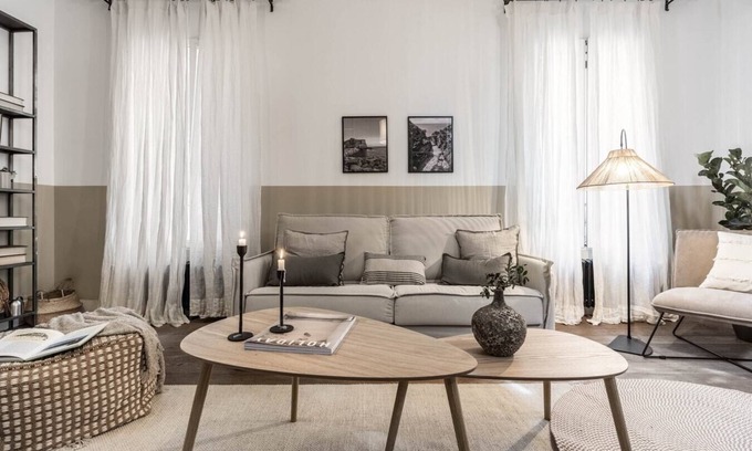 Barrio de las Letras Apartment | Cremano - 1 bedroom and office in Centro