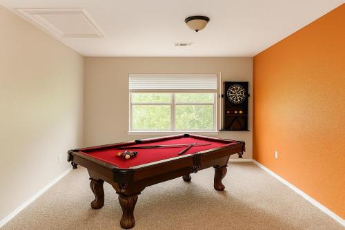 Aubrey Villa | Crew Stay Sleeps 16 Work, Cook, Play and Relax
