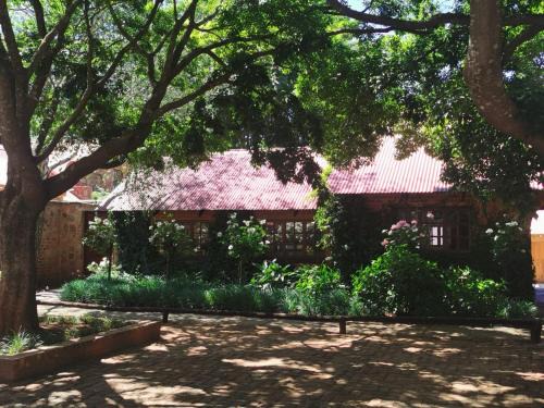 Dullstroom Hotel | Critchley Hackle Dullstroom Leisure